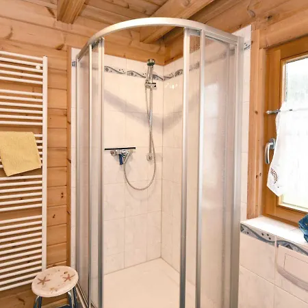 Und Waldhaus Ostseeperle Holiday home Baabe